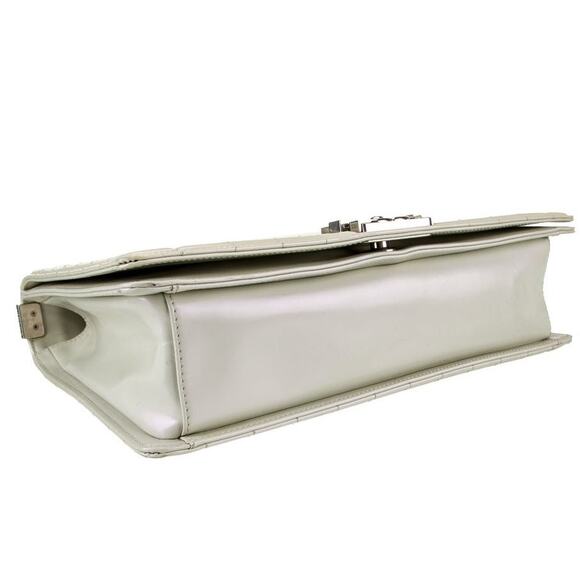 Chanel Pearl Iridescent Glazed Patent Leather Large Reverso Boy Flap Bag - Picture 12 of 16